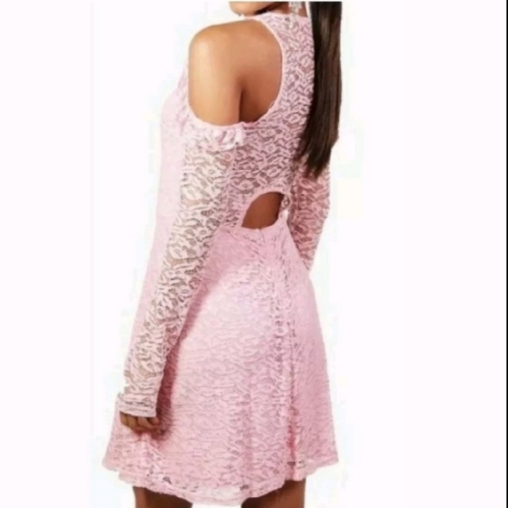 Boohoo M Lace Cold Shoulder Dress